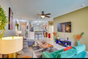 Spacious 2 en-suite BR, heated pool & spa retreat